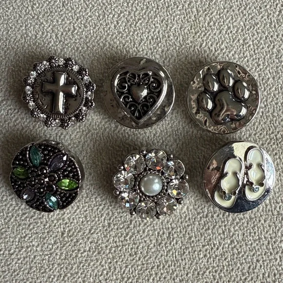 Set of 6 Ginger Snaps Charms - Picture 1 of 8